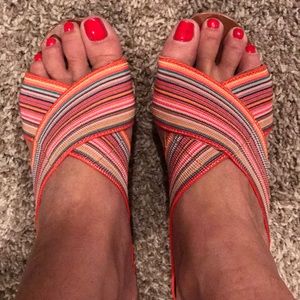 Colorful elastic strapped wedge